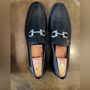 Salvatore Ferragamo SIMPLY Black Shoes (new with box)